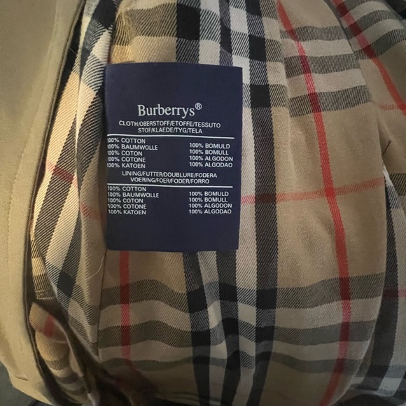 Vintage Burberry Trench with garment bag - UK Sz. 54 Reg. - Picture 15 of 17